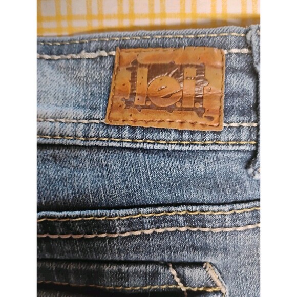 l.e.I Jeans Women's Size 17 Short Hipster Flare Denim faded - Picture 7 of 14